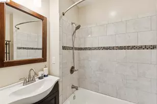 1983 38th Ave, Oakland, CA 94601 - Photo 23