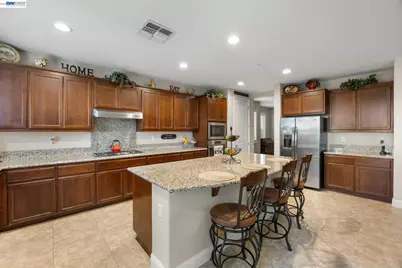 2233 Demartini Ln, Brentwood, CA 94513 - Photo 11