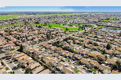 193 Mike Gartrell Cir, Sacramento, CA 95835 - Photo 27