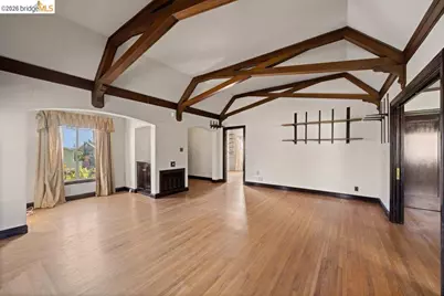 2569 Maxwell Ave, Oakland, CA 94601 - Photo 9