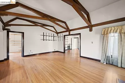 2569 Maxwell Ave, Oakland, CA 94601 - Photo 11