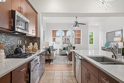 39861 Pelton Ter, Newark, CA 94560 - Photo 9