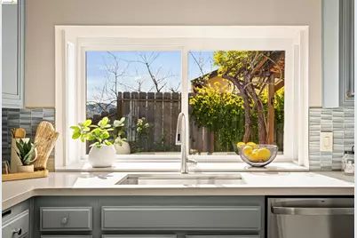 10 Clear Water Ct, Richmond, CA 94803 - Photo 19