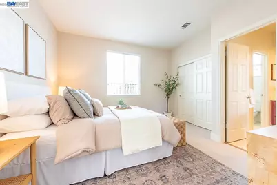 33038 Garfinkle St, Union City, CA 94587 - Photo 49