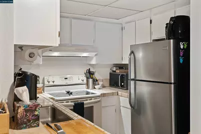 1089 Wesley Ct. #8, Walnut Creek, CA 94597 - Photo 9