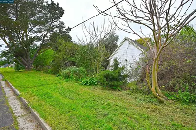 921 6th St, Benicia, CA 94510 - Photo 13