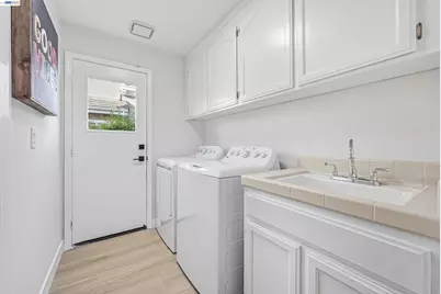 2058 Palmer Dr, Pleasanton, CA 94588 - Photo 55