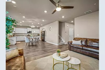 6224 Shimmer Falls Dr, Roseville, CA 95747 - Photo 11