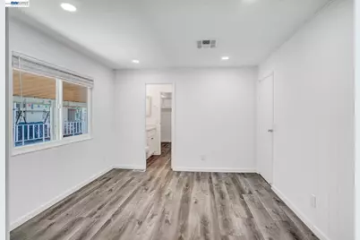 29330 Middleborough Way, Hayward, CA 94544 - Photo 21