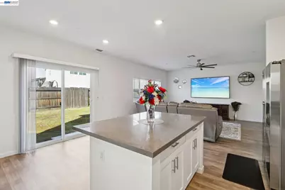 1449 Dorona Ln, Manteca, CA 95336 - Photo 13