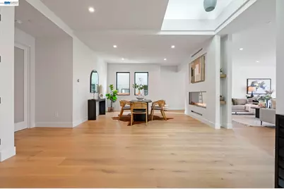 5883 Margarido Dr, Oakland, CA 94618 - Photo 17