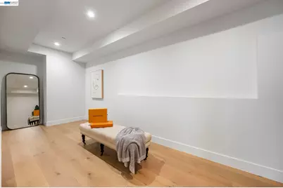 5883 Margarido Dr, Oakland, CA 94618 - Photo 35