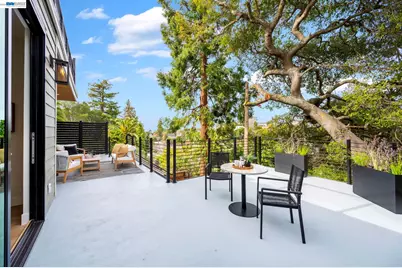 5883 Margarido Dr, Oakland, CA 94618 - Photo 31