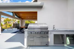 5883 Margarido Dr, Oakland, CA 94618 - Photo 9