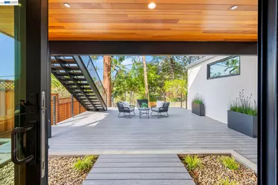 5883 Margarido Dr, Oakland, CA 94618 - Photo 49