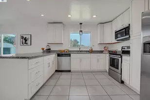 4284 Hillview Dr, Pittsburg, CA 94565 - Photo 9