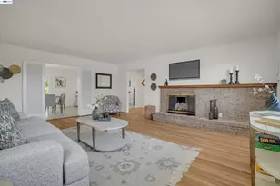 4284 Hillview Dr, Pittsburg, CA 94565 - Photo 7