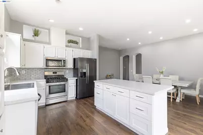 4764 Brookside Circle, Fairfield, CA 94534 - Photo 9