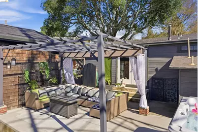 8440 Terrace Dr, El Cerrito, CA 94530 - Photo 37