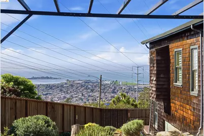 8440 Terrace Dr, El Cerrito, CA 94530 - Photo 45