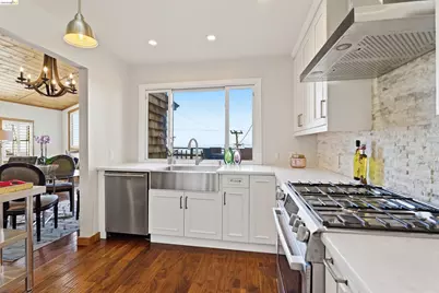 8440 Terrace Dr, El Cerrito, CA 94530 - Photo 17