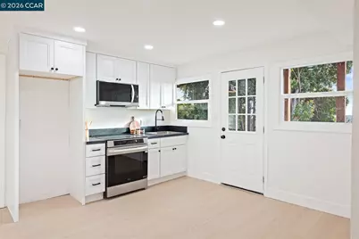 6055 Majestic Ave, Oakland, CA 94605 - Photo 29