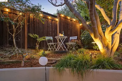 5416 Golden Gate Ave, Oakland, CA 94618 - Photo 57