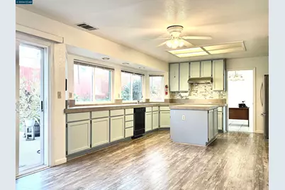 2504 Brocket Court, Antioch, CA 94531 - Photo 13