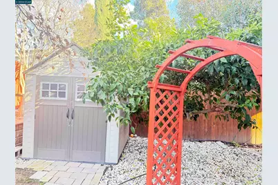 2504 Brocket Court, Antioch, CA 94531 - Photo 37