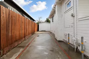 1924 84th Ave, Oakland, CA 94621 - Photo 25