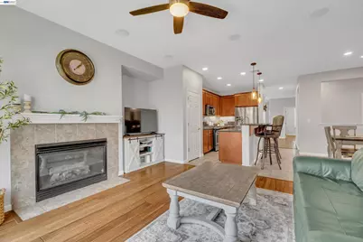 71 Safflower Ct, Oakley, CA 94561 - Photo 19