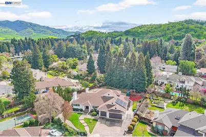 2737 Harland Ct, Walnut Creek, CA 94598 - Photo 45