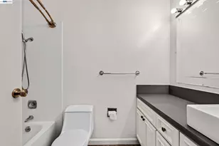 771 Kingston Ave, Oakland, CA 94611 - Photo 43