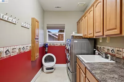 2142 Prestwick Dr, Discovery Bay, CA 94505 - Photo 23
