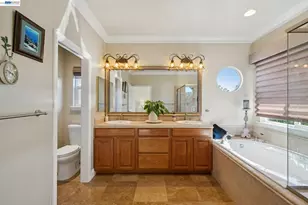 2142 Prestwick Dr, Discovery Bay, CA 94505 - Photo 17