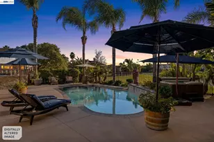 2142 Prestwick Dr, Discovery Bay, CA 94505 - Photo 33