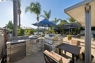 2142 Prestwick Dr, Discovery Bay, CA 94505 - Photo 25