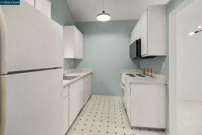 8131 Camelback Pl, Pleasant Hill, CA 94523 - Photo 7