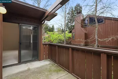 8131 Camelback Pl, Pleasant Hill, CA 94523 - Photo 17