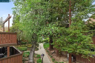 8131 Camelback Pl, Pleasant Hill, CA 94523 - Photo 19