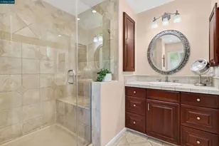 2654 Tamalpais Dr, Pinole, CA 94564 - Photo 29