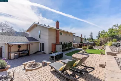 2654 Tamalpais Dr, Pinole, CA 94564 - Photo 51