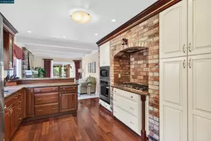 2654 Tamalpais Dr, Pinole, CA 94564 - Photo 15