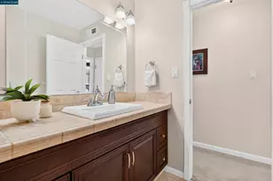 2654 Tamalpais Dr, Pinole, CA 94564 - Photo 35