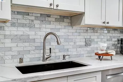 7332 Stonedale Dr, Pleasanton, CA 94588 - Photo 13