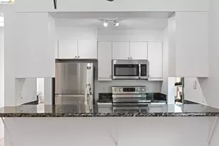 3161 Birmingham Dr, Richmond, CA 94806 - Photo 3