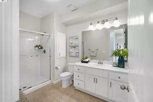 6299 Rocky Point Ct, Oakland, CA 94605 - Photo 29