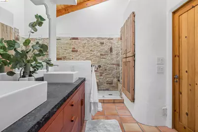 1102 Grand View Drive, Berkeley, CA 94705 - Photo 29