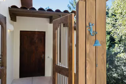 1102 Grand View Drive, Berkeley, CA 94705 - Photo 3