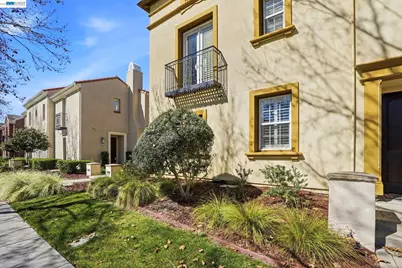 4976 Ivyleaf Springs Rd, San Ramon, CA 94582 - Photo 5